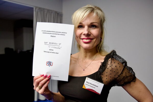 4n9a2906_54493536254_l