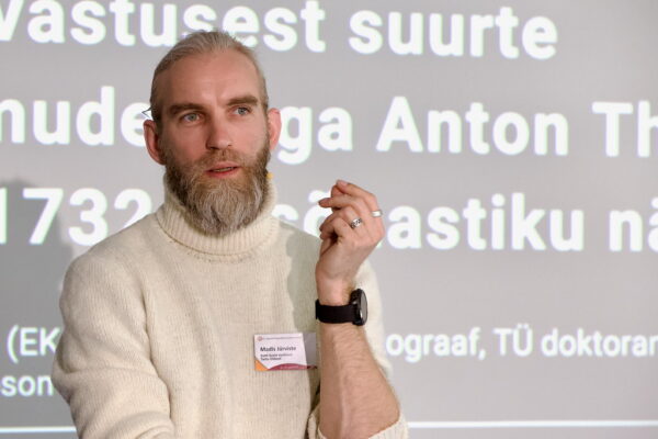 4n9a3047_54493351196_l